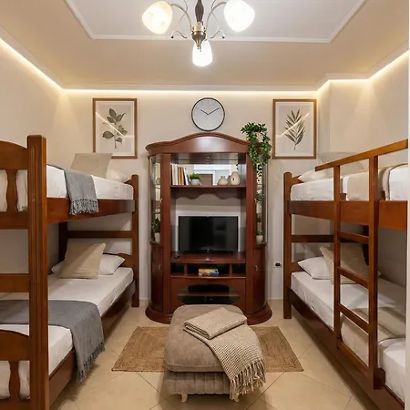 Behar - Beachfront Apartment